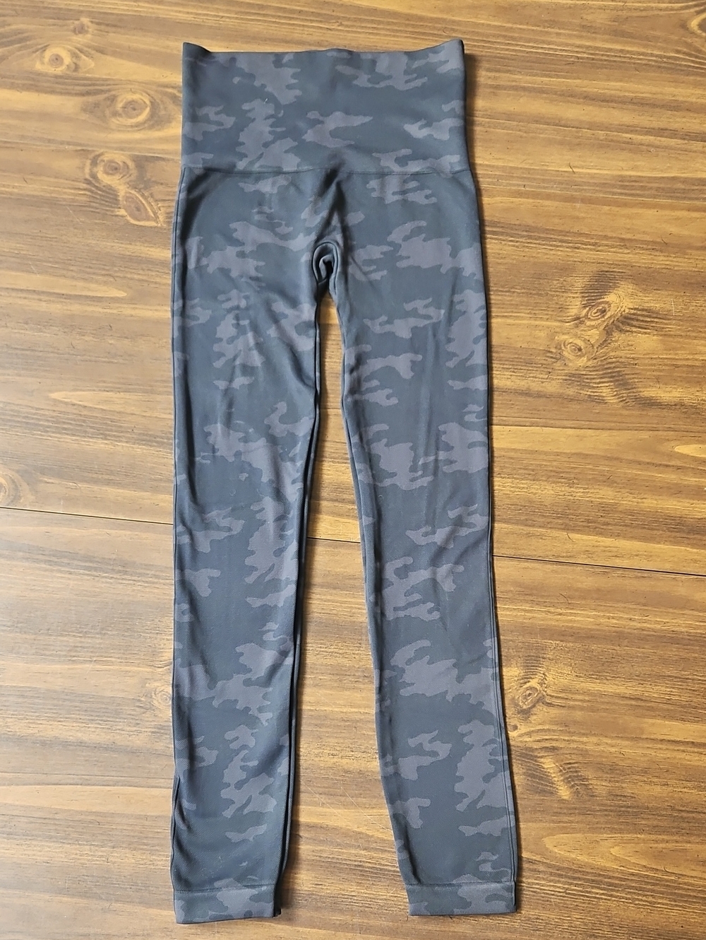SPANX High-Waist Camo Leggings in Charcoal Black
